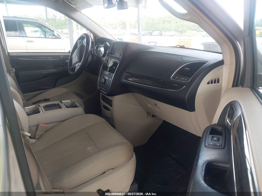 2011 Chrysler Town & country VIN 2A4RR8DG4BR609419 IAAI salvage auction — SIDE, Salvage (North Carolina), sold $1,450 on 2026-09-15 (photo 5)