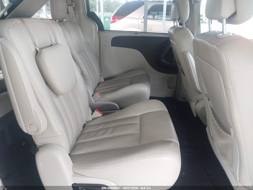 2011 Chrysler Town & country VIN 2A4RR8DG4BR609419 IAAI salvage auction — SIDE, Salvage (North Carolina), sold $1,450 on 2026-09-15 (photo 8)
