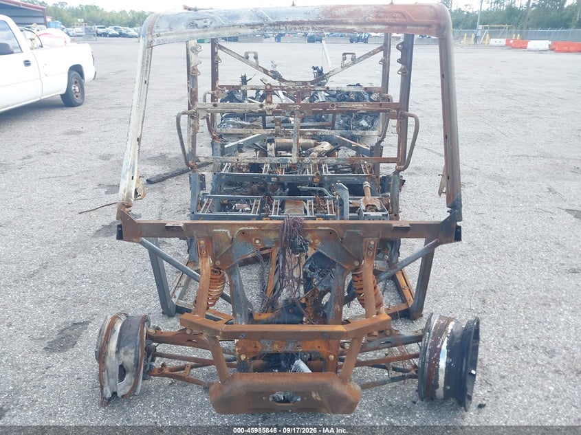 2023 Can-am/ brp Traxter VIN 3JBUBAP45PK003444 IAAI salvage auction — EXTERIOR BURN, Clear (Florida), sold $25 on 2026-09-29 (photo 5)