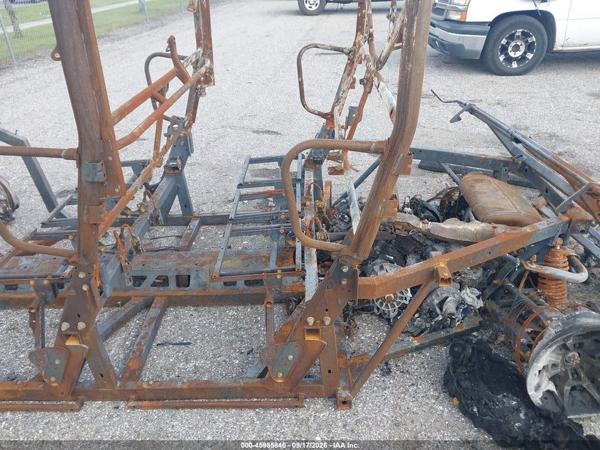 2023 Can-am/ brp Traxter VIN 3JBUBAP45PK003444 IAAI salvage auction — EXTERIOR BURN, Clear (Florida), sold $25 on 2026-09-29 (photo 9)