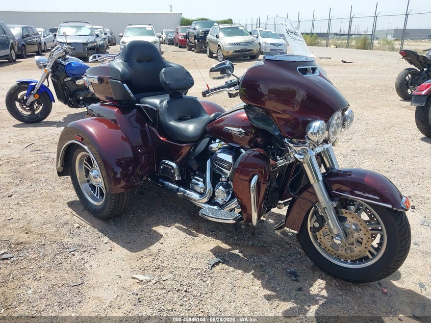2019 Harley-davidson Tri glide ultra VIN 1HD1MAF33KB854857 — IAAI salvage auction photo