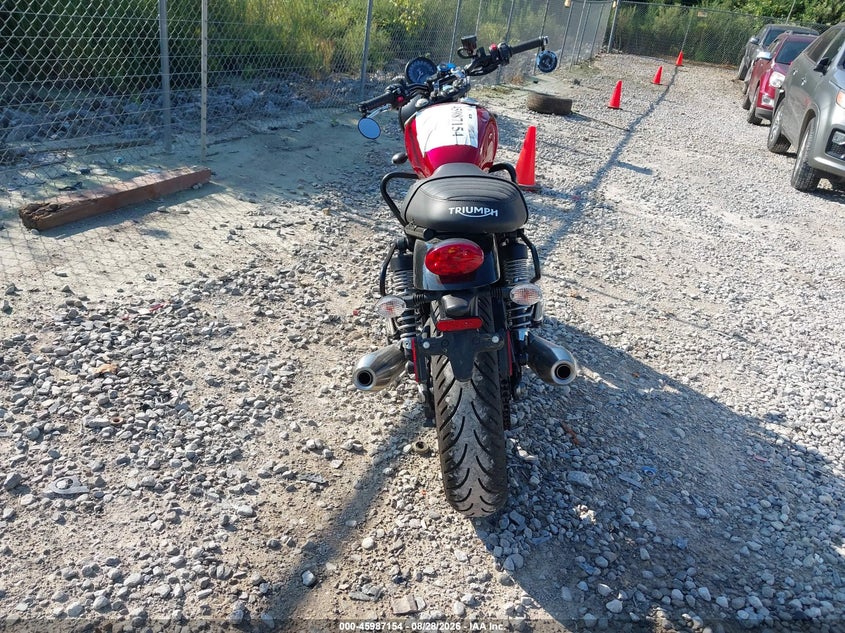 2024 Triumph motorcycle Speed twin VIN SMTD31G79RTBN6488 IAAI salvage auction — FRONT END, Salvage (Alabama), sold $2,200 on 2026-10-06 (photo 6)