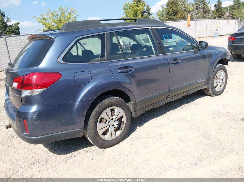 2013 Subaru Outback VIN 4S4BRCAC3D3320230 IAAI salvage auction — NORMAL WEAR, Salvage (Wisconsin), sold $400 on 2026-09-15 (photo 4)