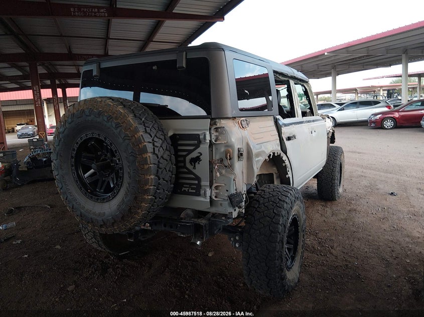 2023 Ford Bronco VIN 1FMEE5DP5PLB87834 IAAI salvage auction — FRONT & REAR, Wait Title, sold $19,000 on 2026-09-29 (photo 4)