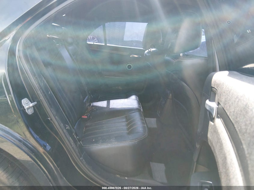 2015 Chrysler 300 VIN 2C3CCABG9FH872691 IAAI salvage auction — FRONT & REAR, Salvage (Mississippi), sold $875 on 2026-09-27 (photo 8)