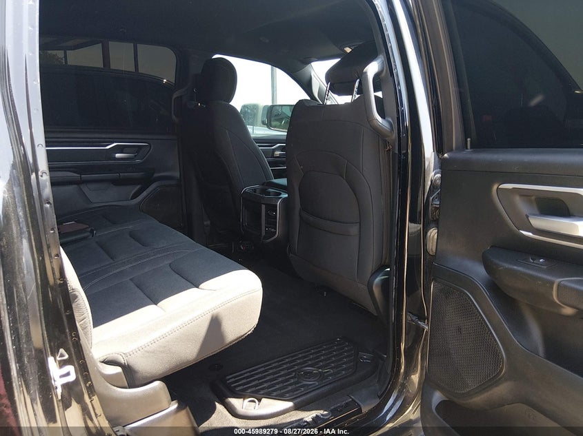 2021 Ram 1500 VIN 1C6RREFT5MN630012 IAAI salvage auction — THEFT, Wait Title, sold $9,800 on 2026-10-05 (photo 8)