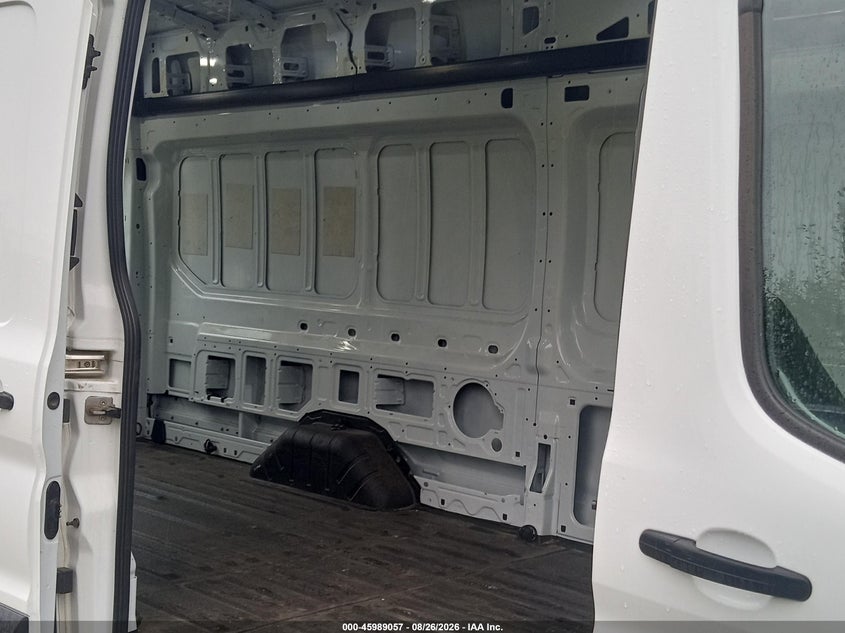 2018 Ford Transit-250 VIN 1FTYR3XM2JKB07253 IAAI salvage auction — NORMAL WEAR, Sf97 (Alaska), sold $16,425 on 2026-09-08 (photo 7)