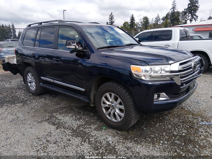 2017 Toyota Land cruiser VIN JTMCY7AJ2H4058377 — IAAI salvage auction photo