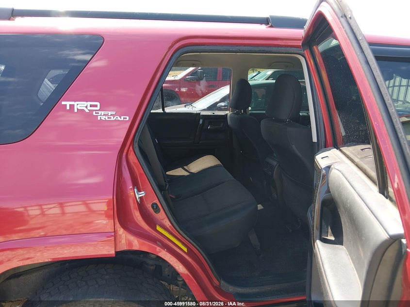 2021 Toyota 4runner VIN JTEPU5JRXM5906352 IAAI salvage auction — LEFT FRONT, Wait Title, sold $16,150 on 2026-10-15 (photo 8)