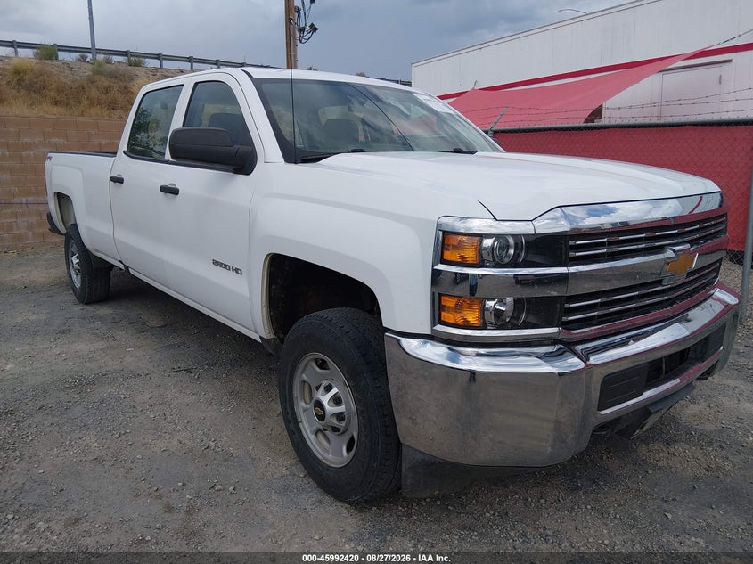 2018 Chevrolet Silverado 2500 VIN 1GC1KUEG6JF233326 — IAAI salvage auction photo