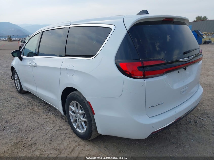 2026 Chrysler Pacifica VIN 2C4RC1BG3TR204557 IAAI salvage auction — FRONT END, Salvage Title, sold $12,700 on 2026-08-30 (photo 3)