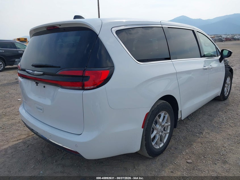 2026 Chrysler Pacifica VIN 2C4RC1BG3TR204557 IAAI salvage auction — FRONT END, Salvage Title, sold $12,700 on 2026-08-30 (photo 4)