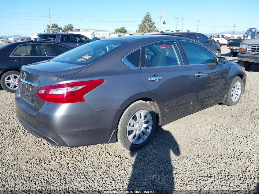 2018 Nissan Altima VIN 1N4AL3AP0JC130892 IAAI salvage auction — NORMAL WEAR, Peddle Clear Public-Restricted (Oregon), sold $3,175 on 2026-09-13 (photo 4)