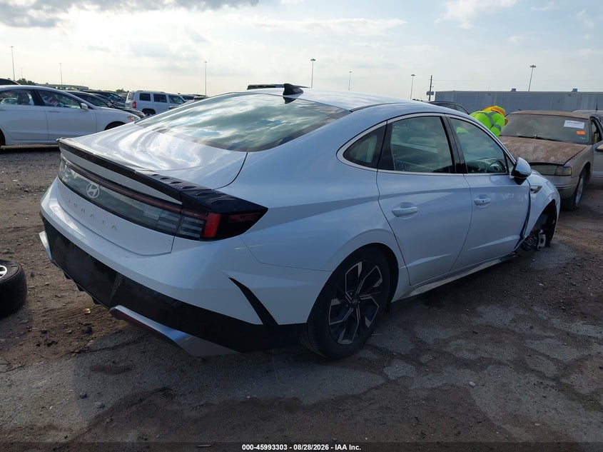 2025 Hyundai Sonata VIN KMHL64JA9SA478694 IAAI salvage auction — RIGHT FRONT, Enterprise Vehicles Clear Only (Minnesota), sold $13,600 on 2026-09-02 (photo 4)