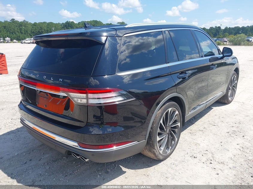2023 Lincoln Aviator VIN 5LM5J7XC7PGL08935 IAAI salvage auction — LEFT SIDE, Wait Title, sold $14,600 on 2026-09-22 (photo 4)