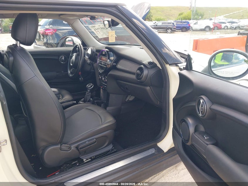 2015 Mini Hard top VIN WMWXM5C53F3B34564 IAAI salvage auction — RIGHT FRONT, Salvage Title, sold $750 on 2026-09-20 (photo 5)