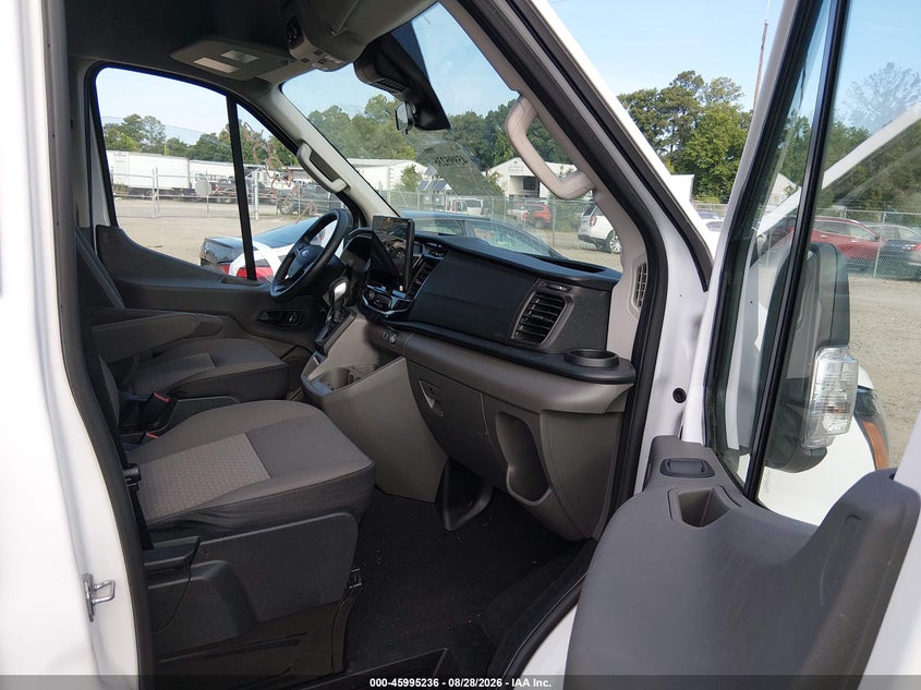 2025 Ford Transit VIN 1FBAX2C81SKA89389 IAAI salvage auction — SIDE, Salvage Title, sold $36,000 on 2026-09-04 (photo 5)