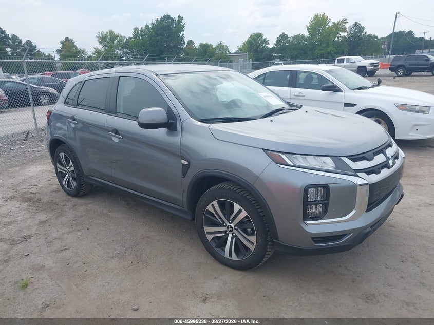2025 Mitsubishi Outlander VIN JA4ARUAU8SU005844 — IAAI salvage auction photo