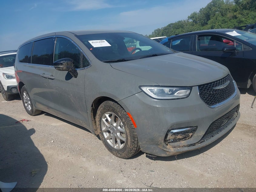 2025 Chrysler Pacifica VIN 2C4RC1BG5SR538992 — IAAI salvage auction photo
