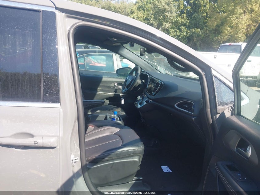 2025 Chrysler Pacifica VIN 2C4RC1BG5SR538992 IAAI salvage auction — LEFT FRONT, Wait Title, sold $14,000 on 2026-09-19 (photo 5)