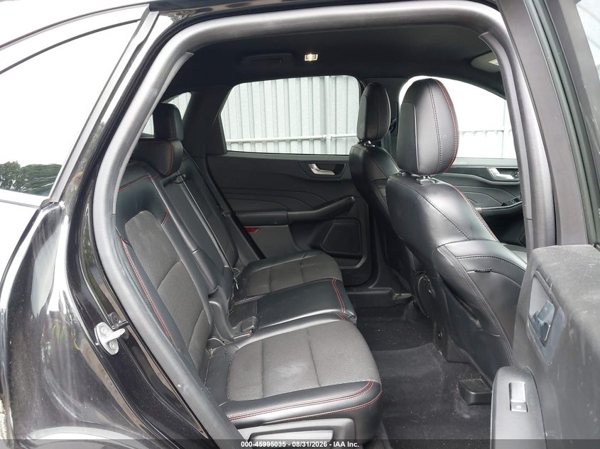 2023 Ford Escape VIN 1FMCU9MN5PUB33699 IAAI salvage auction — SIDE, Wait Title, sold $7,800 on 2026-10-09 (photo 8)