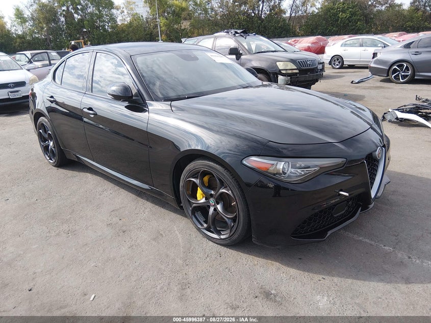 2017 Alfa romeo Giulia VIN ZARFAECN3H7556839 — IAAI salvage auction photo