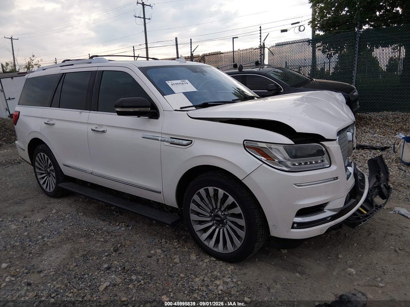 2019 Lincoln Navigator VIN 5LMJJ2LT1KEL08389 — IAAI salvage auction photo