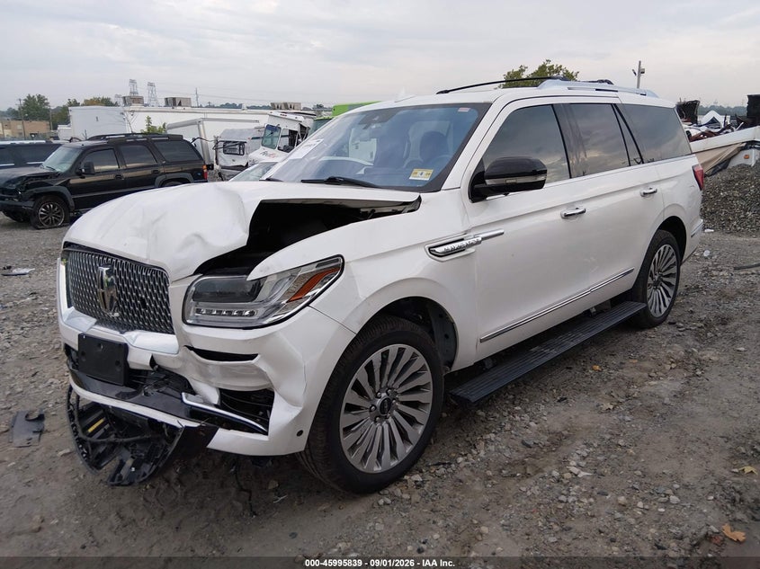 2019 Lincoln Navigator VIN 5LMJJ2LT1KEL08389 IAAI salvage auction — FRONT END, Salvage Title, sold $9,575 on 2026-09-25 (photo 2)