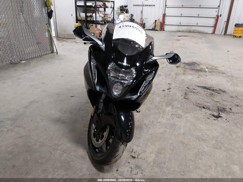 2025 Suzuki Gsx VIN JS1EJ11B0S7100516 IAAI salvage auction — LEFT SIDE, Salvage (Iowa), sold $7,100 on 2026-09-22 (photo 5)