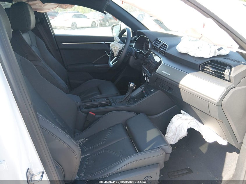 2025 Audi Q3 VIN WA1DECF35S1065617 IAAI salvage auction — LEFT FRONT, Wait Title, sold $10,750 on 2026-10-12 (photo 5)