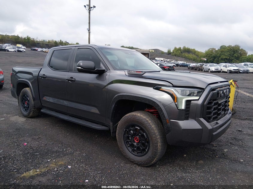2025 Toyota Tundra VIN 5TFPC5DB1SX099744 — IAAI salvage auction photo