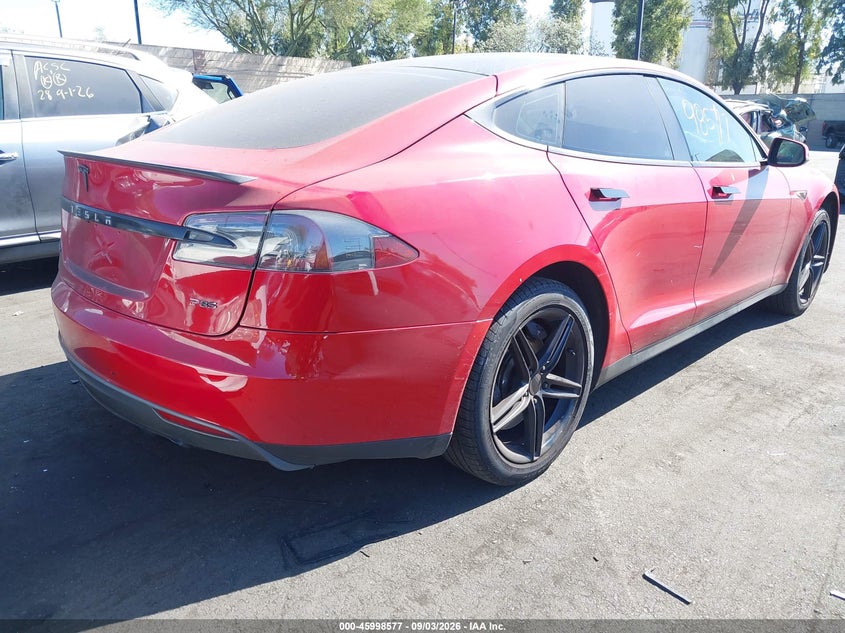 2013 Tesla Model s VIN 5YJSA1DP0DFP09635 IAAI salvage auction — LEFT REAR, Salvage Title, sold $3,050 on 2026-09-18 (photo 4)