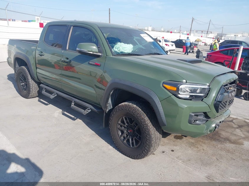 2020 Toyota Tacoma VIN 5TFCZ5AN1LX240020 — IAAI salvage auction photo