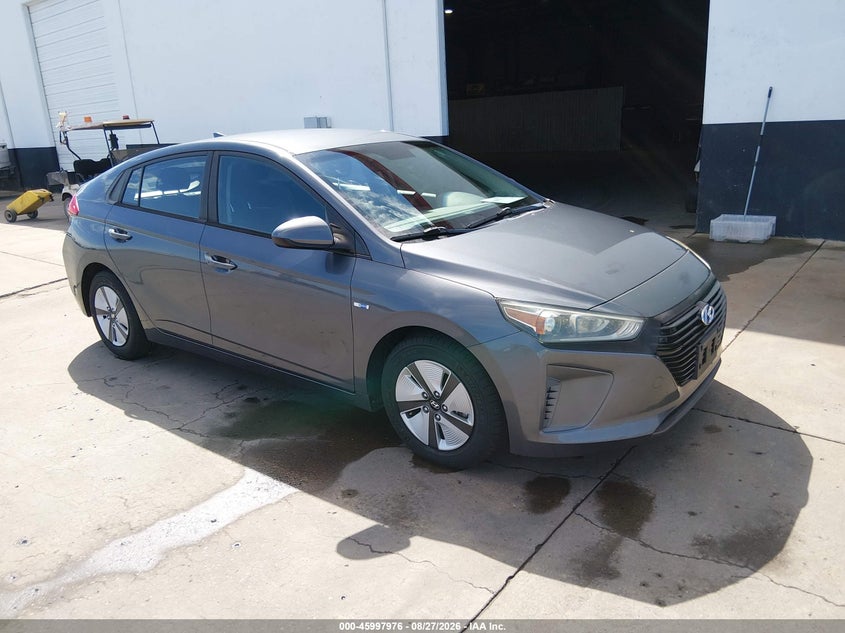 2018 Hyundai Ioniq hybrid VIN KMHC65LC0JU076659 — IAAI salvage auction photo