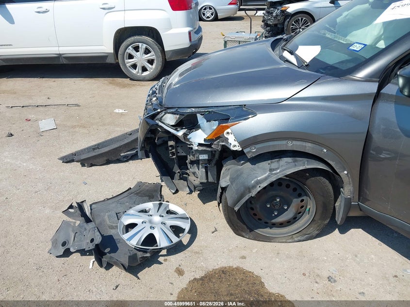 2021 Nissan Kicks VIN 3N1CP5BV1ML484559 IAAI salvage auction — FRONT END, Salvage Title, sold $750 on 2026-09-30 (photo 6)