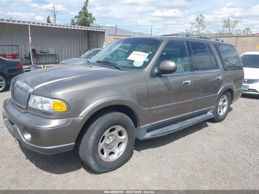 2002 Lincoln Navigator VIN 5LMFU28R92LJ02050 IAAI salvage auction — NORMAL WEAR, Regular (Nevada), sold $450 on 2026-09-25 (photo 2)