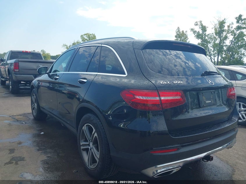 2017 Mercedes-benz Glc VIN WDC0G4KB1HF133953 IAAI salvage auction — HAIL, Salvage Title, sold $6,000 on 2026-09-06 (photo 3)