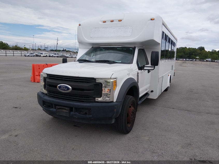 2017 Ford F-550 chassis VIN 1FDAF5GY3HEE87197 IAAI salvage auction — NORMAL WEAR, Sf97 (Washington), sold $12,100 on 2026-09-16 (photo 2)