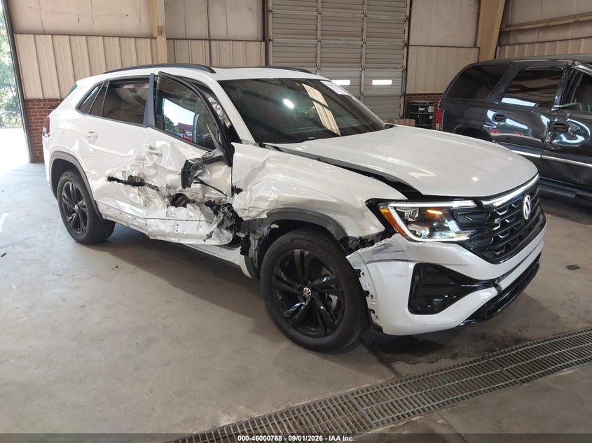 2025 Volkswagen Atlas cross sport VIN 1V2AE2CA4SC210008 — IAAI salvage auction photo