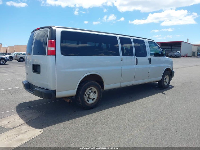 2017 Chevrolet Express 3500 VIN 1GAZGNFF6H1303553 IAAI salvage auction — NORMAL WEAR, Sf97 (Hawaii), sold $10,250 on 2026-10-07 (photo 4)
