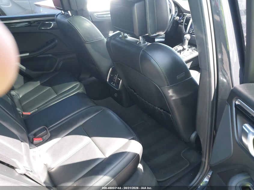 2018 Porsche Macan VIN WP1AB2A52JLB34205 IAAI salvage auction — LEFT FRONT, Wait Title, sold $10,900 on 2026-09-26 (photo 8)