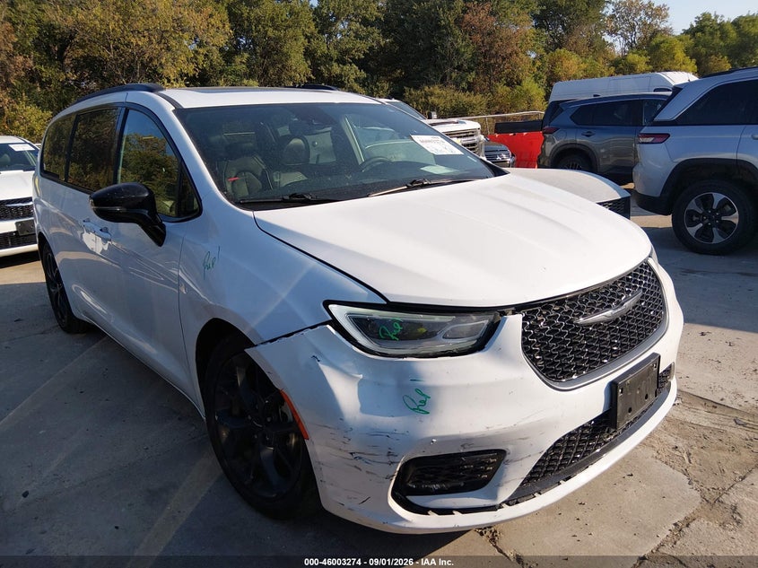 2025 Chrysler Pacifica VIN 2C4RC1GG8SR539496 — IAAI salvage auction photo