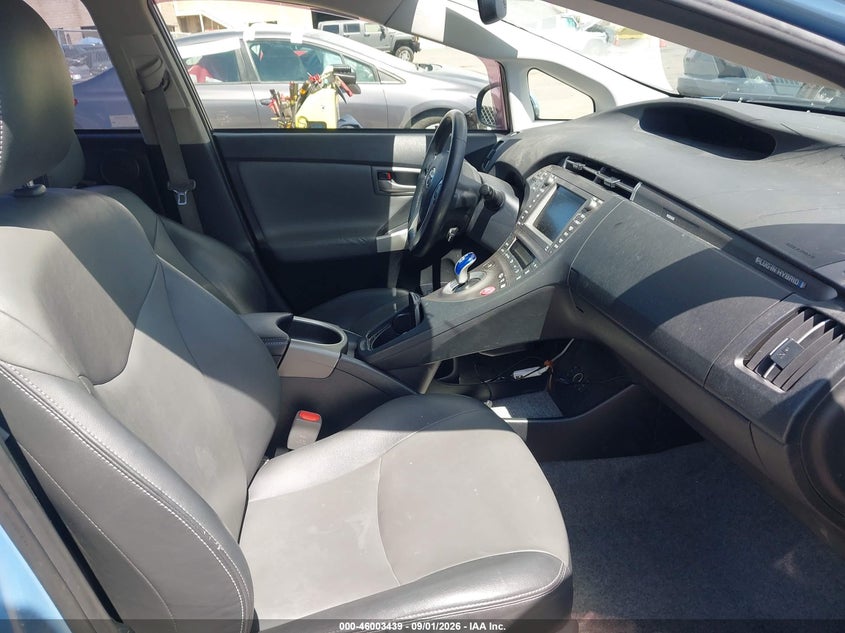 2014 Toyota Prius VIN JTDKN3DP7E3063010 IAAI salvage auction — RIGHT FRONT, Wait Title, sold $4,950 on 2026-10-06 (photo 5)