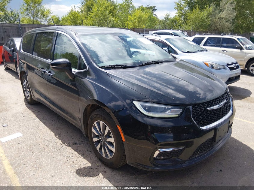 2023 Chrysler Pacifica VIN 2C4RC1L77PR559008 — IAAI salvage auction photo