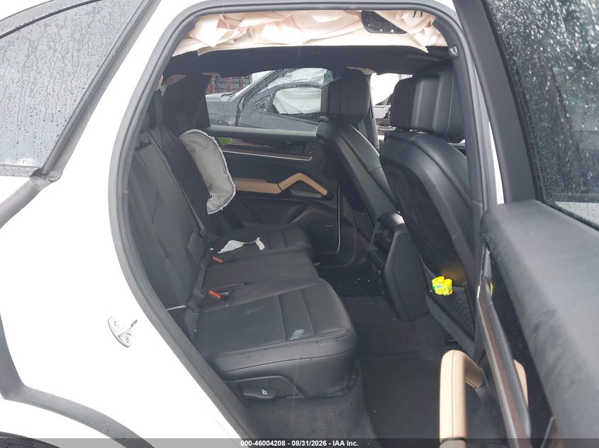 2024 Porsche Cayenne VIN WP1AA2AY8RDA03640 IAAI salvage auction — LEFT SIDE, Wait Title, sold $34,950 on 2026-09-28 (photo 8)