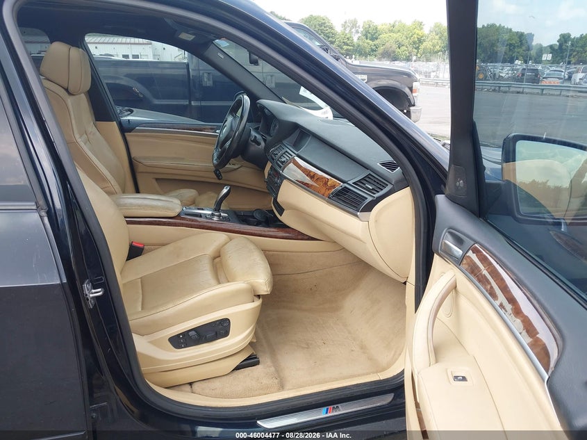 2012 BMW X5 VIN 5UXZV8C53CL424062 IAAI salvage auction — NORMAL WEAR, Salvage (South Carolina), sold $1,050 on 2026-10-08 (photo 5)