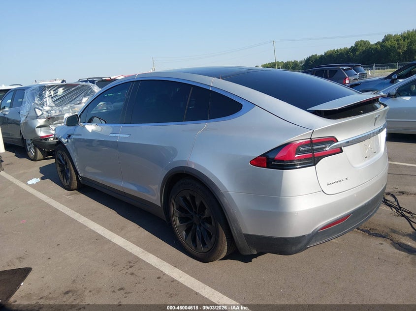 2018 Tesla Model x VIN 5YJXCAE24JF121994 IAAI salvage auction — FRONT END, Salvage Title, sold $7,025 on 2026-10-14 (photo 3)