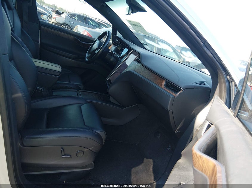 2018 Tesla Model x VIN 5YJXCAE24JF121994 IAAI salvage auction — FRONT END, Salvage Title, sold $7,025 on 2026-10-14 (photo 5)