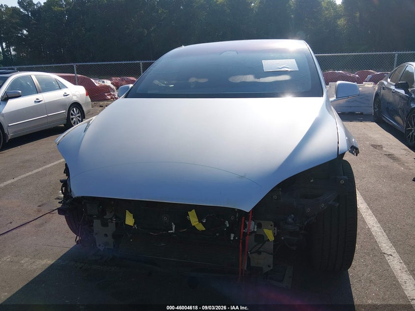 2018 Tesla Model x VIN 5YJXCAE24JF121994 IAAI salvage auction — FRONT END, Salvage Title, sold $7,025 on 2026-10-14 (photo 6)