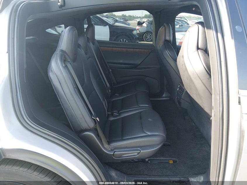 2018 Tesla Model x VIN 5YJXCAE24JF121994 IAAI salvage auction — FRONT END, Salvage Title, sold $7,025 on 2026-10-14 (photo 8)